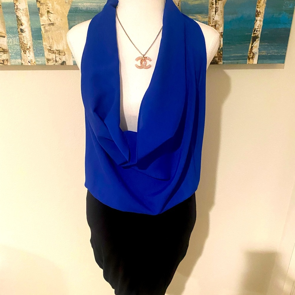 Soprano dress stretch